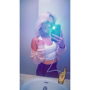 Meet your Posher, Sara sue